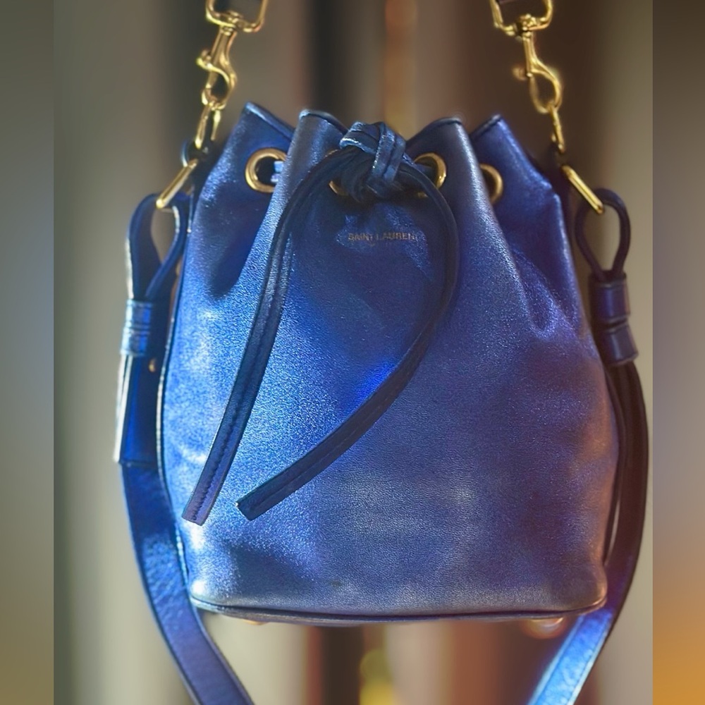 Saint Laurent Metallic Cobalt Blue Leather Emmanuel 2-way Crossbody Bucket Bag - Picture 4 of 15